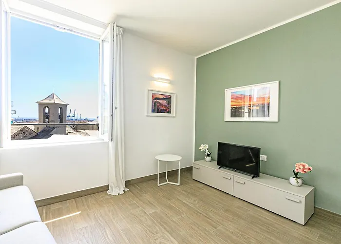 Real Italian Estate - Sunrise Genoa Suite