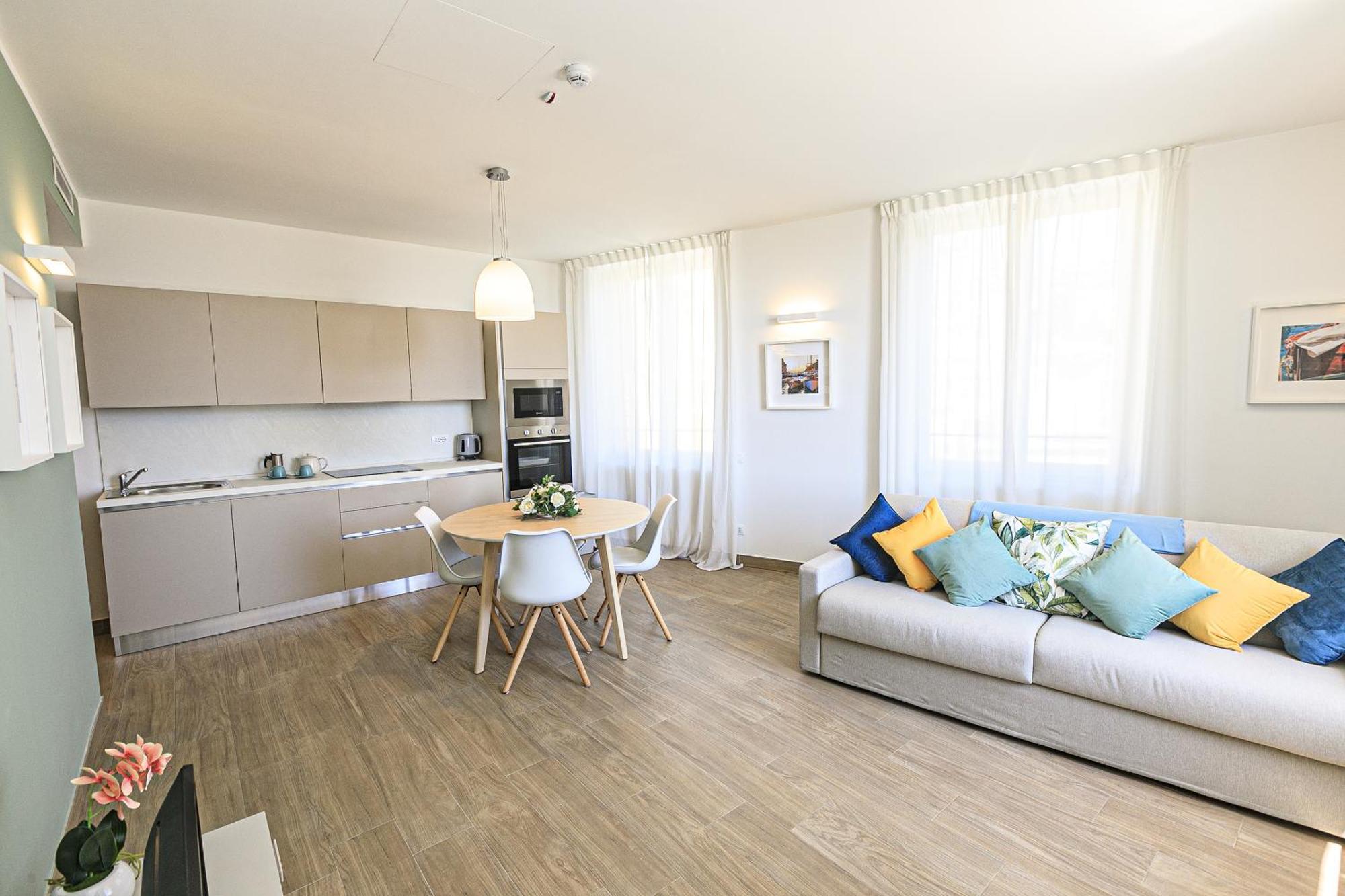 Apartment Real Italian Estate - Sunrise Genua