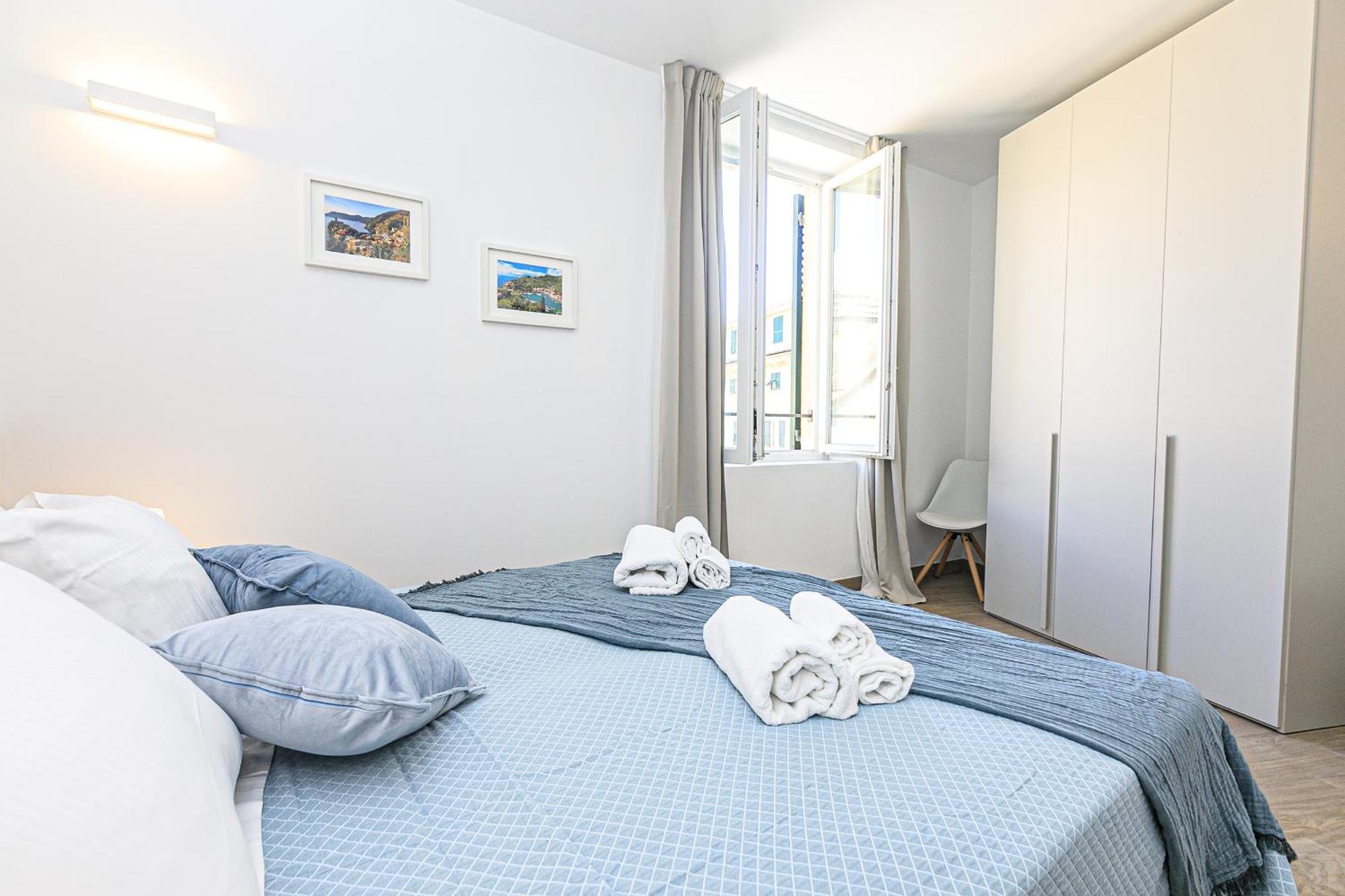 Real Italian Estate - Sunrise Apartment Genua