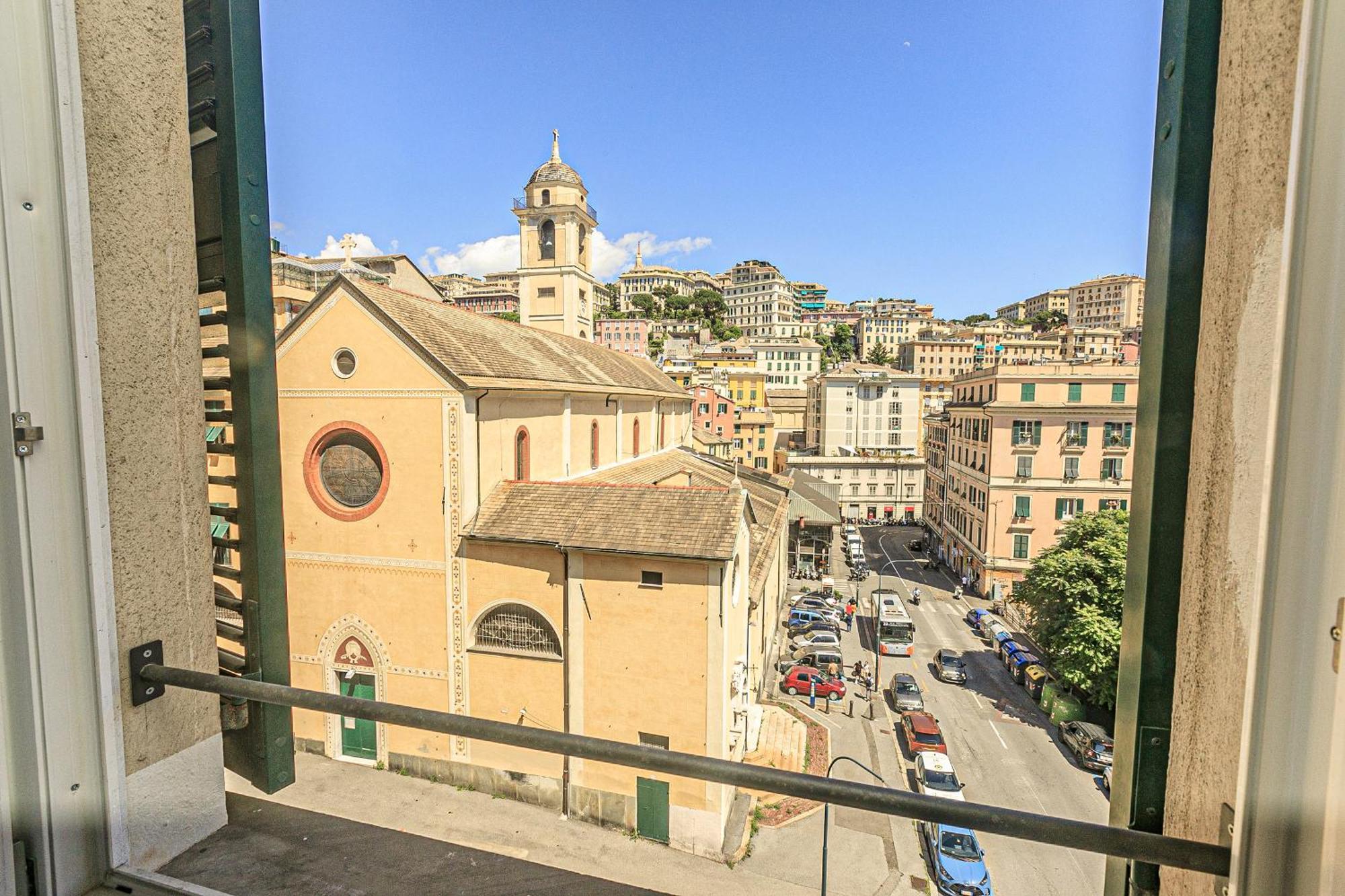 Real Italian Estate - Sunrise Apartment Genua